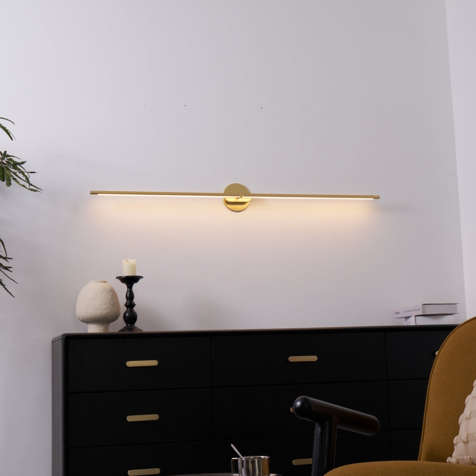 Minimalist Metal Wall Light With Adjustable Color Temperature — Greenwich Home & Living