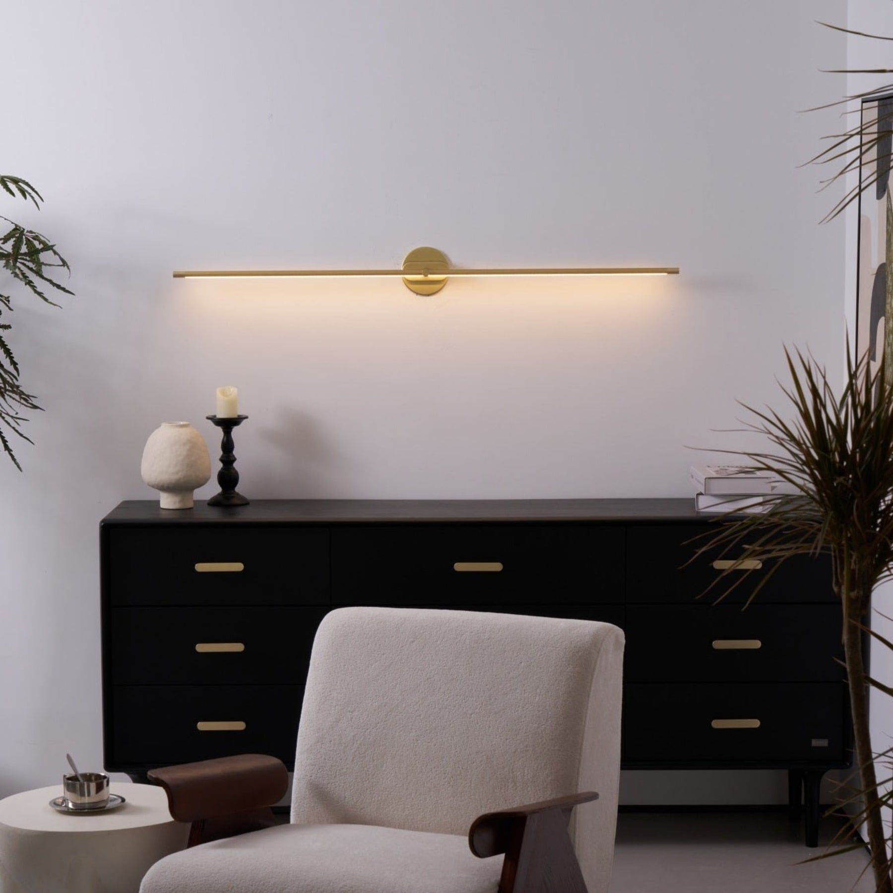 Minimalist Metal Wall Light With Adjustable Color Temperature — Greenwich Home & Living