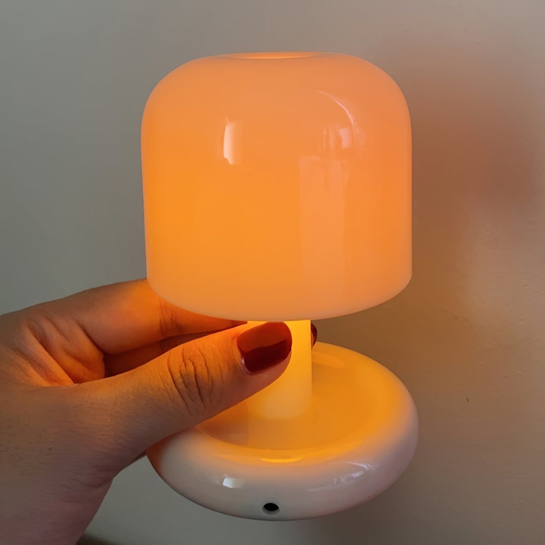 Minimalist Rechargeable Table Lamp With Tri-Color Light — Greenwich Home & Living
