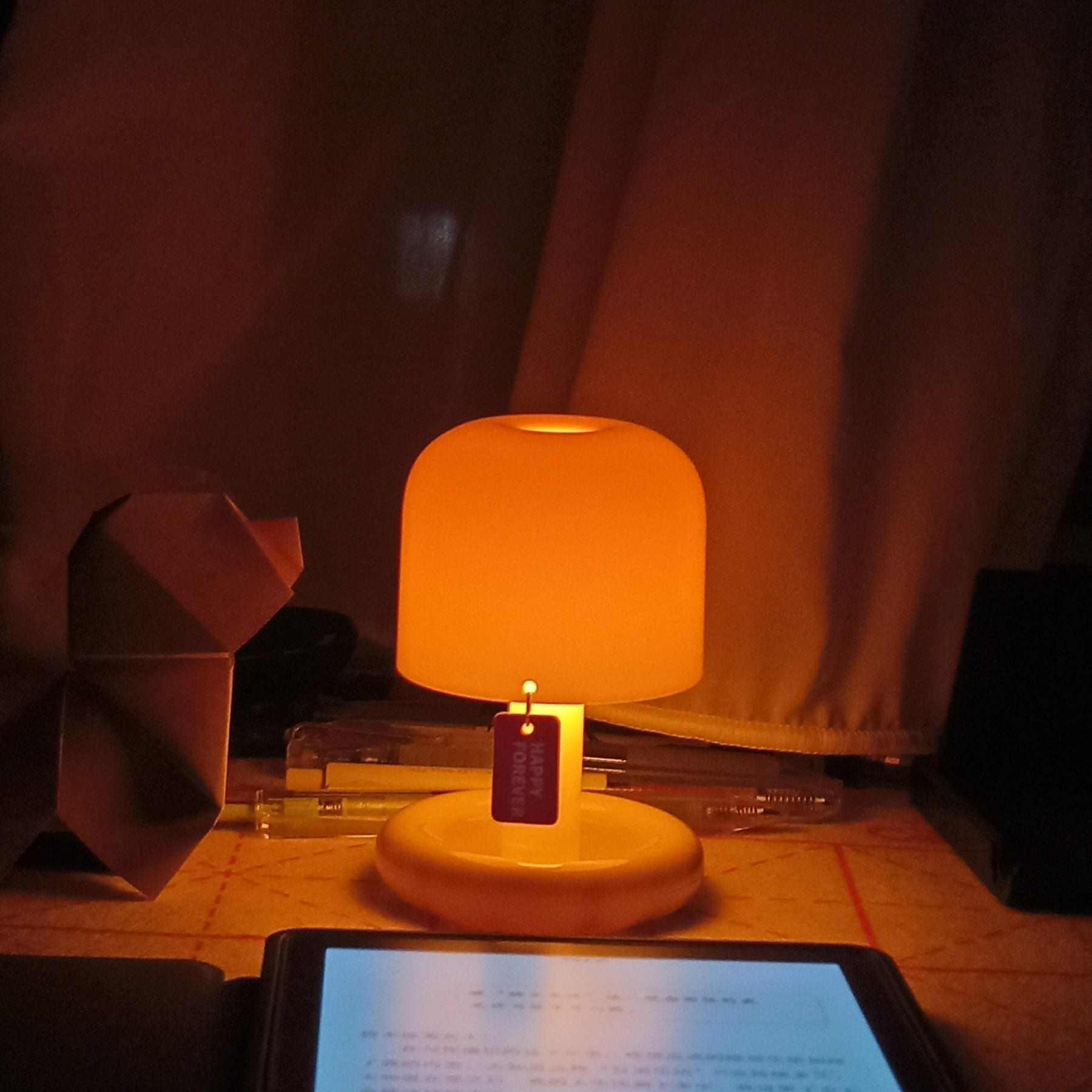 Minimalist Rechargeable Table Lamp With Tri-Color Light — Greenwich Home & Living