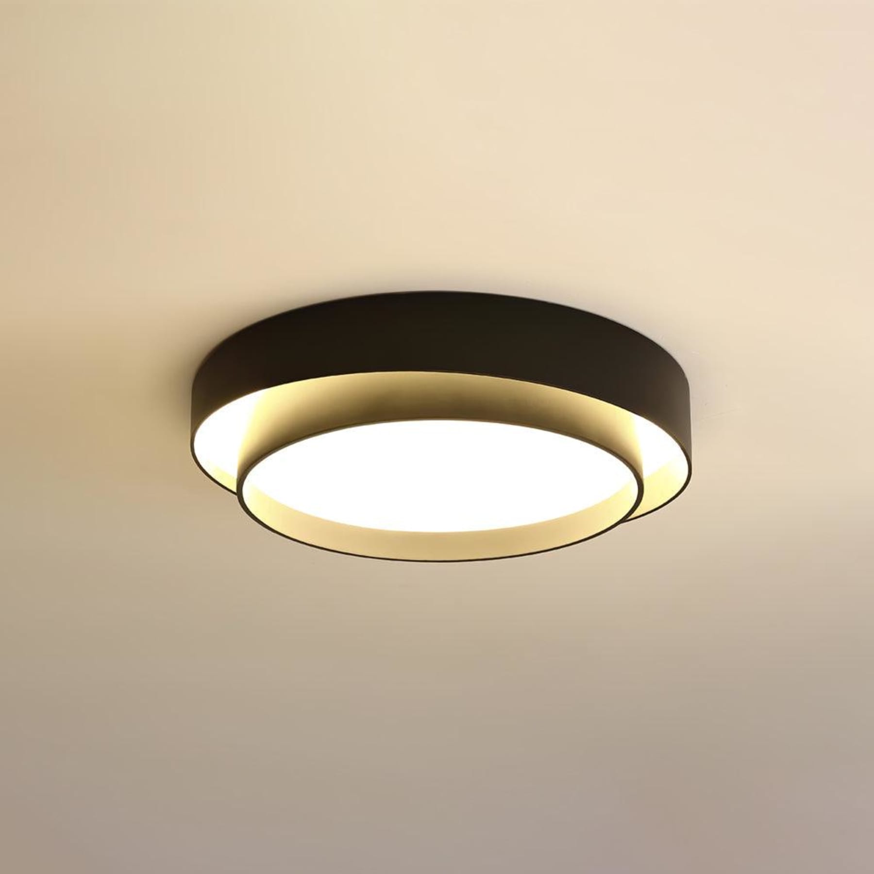 Minimalist Metal Flush Mount Ceiling Light With Bright Daylight LED in Ø19.7" x 5.5" (Ø50 x 14 cm) — Greenwich Home & Living