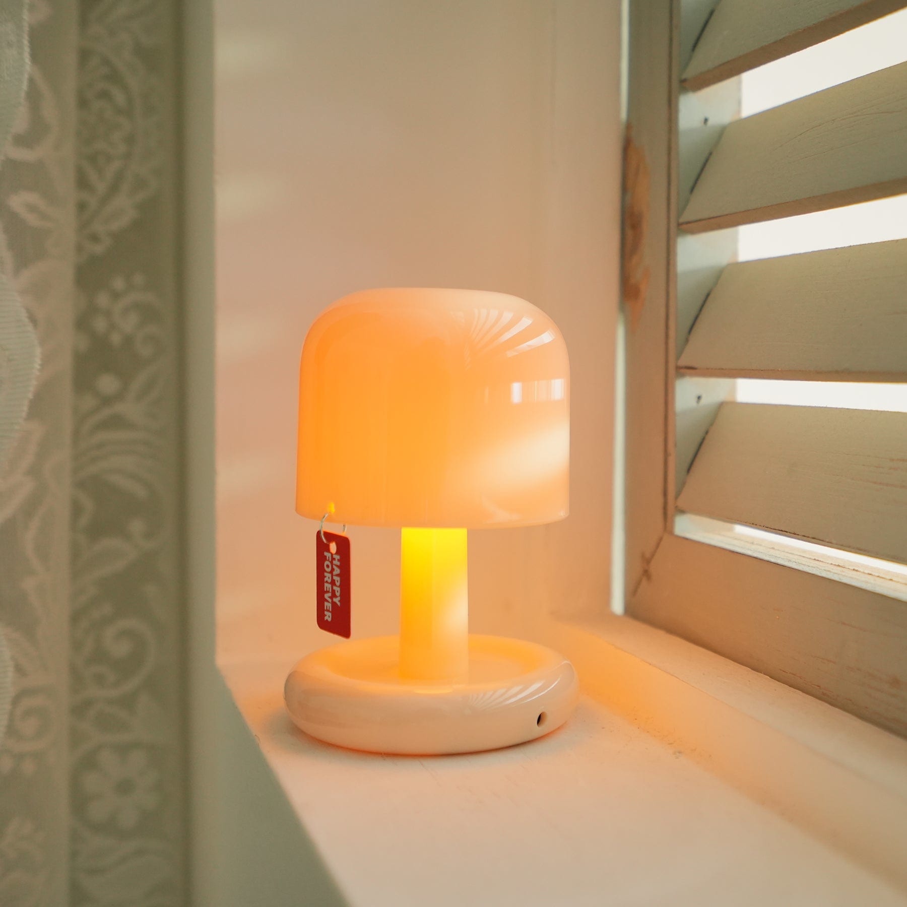 Minimalist Rechargeable Table Lamp With Tri-Color Light — Greenwich Home & Living
