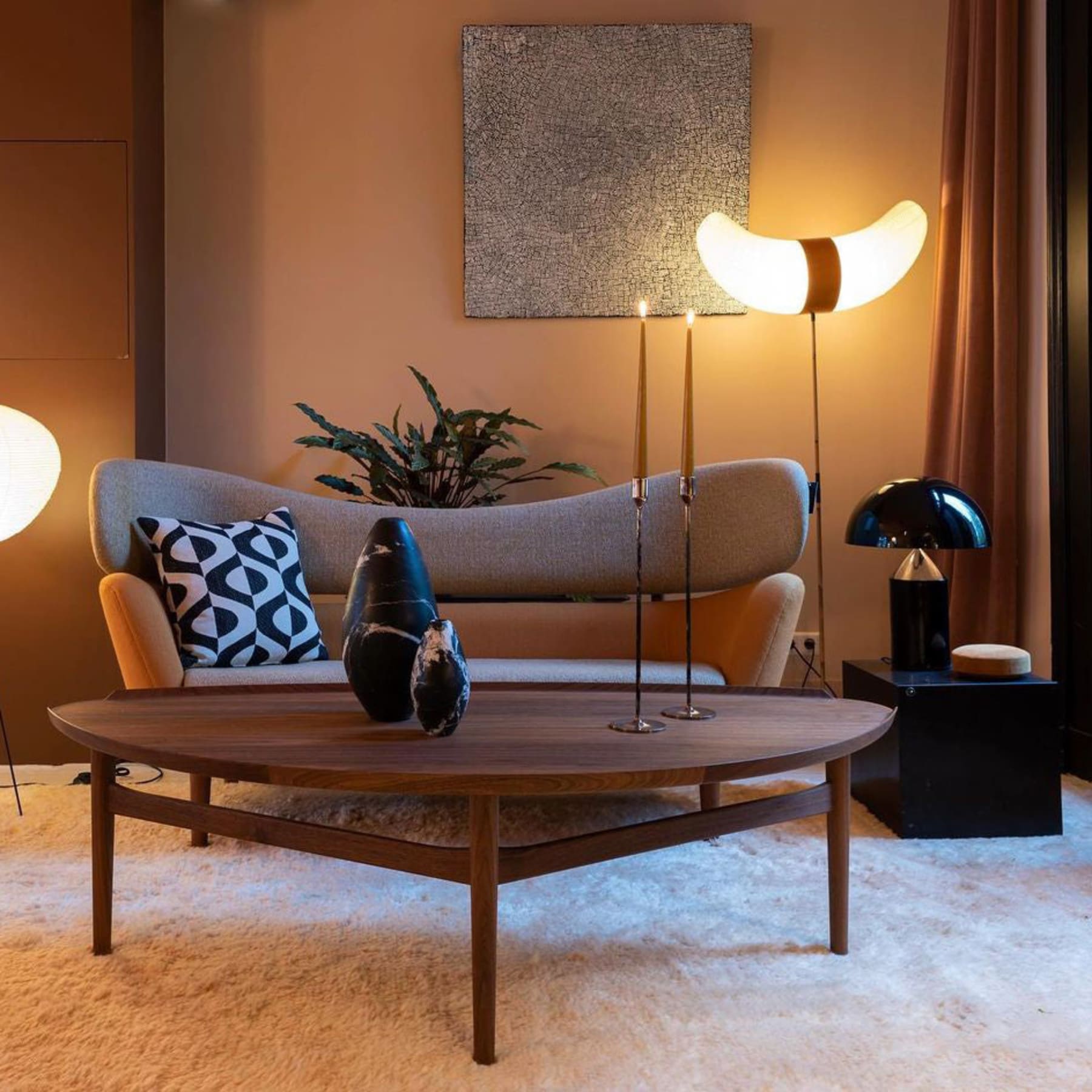 Modern Metal Table Lamp With Adjustable Color Temperature — Greenwich Home & Living
