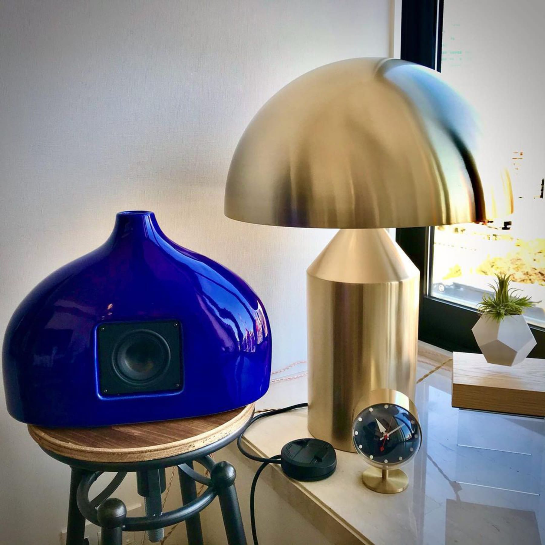 Modern Metal Table Lamp With Adjustable Color Temperature — Greenwich Home & Living