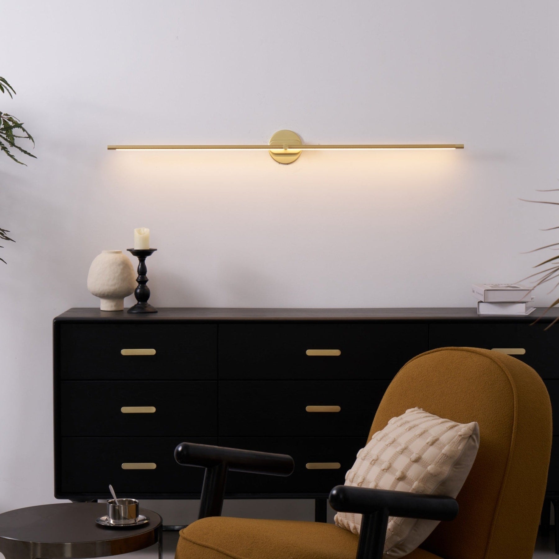 Minimalist Metal Wall Light With Adjustable Color Temperature — Greenwich Home & Living