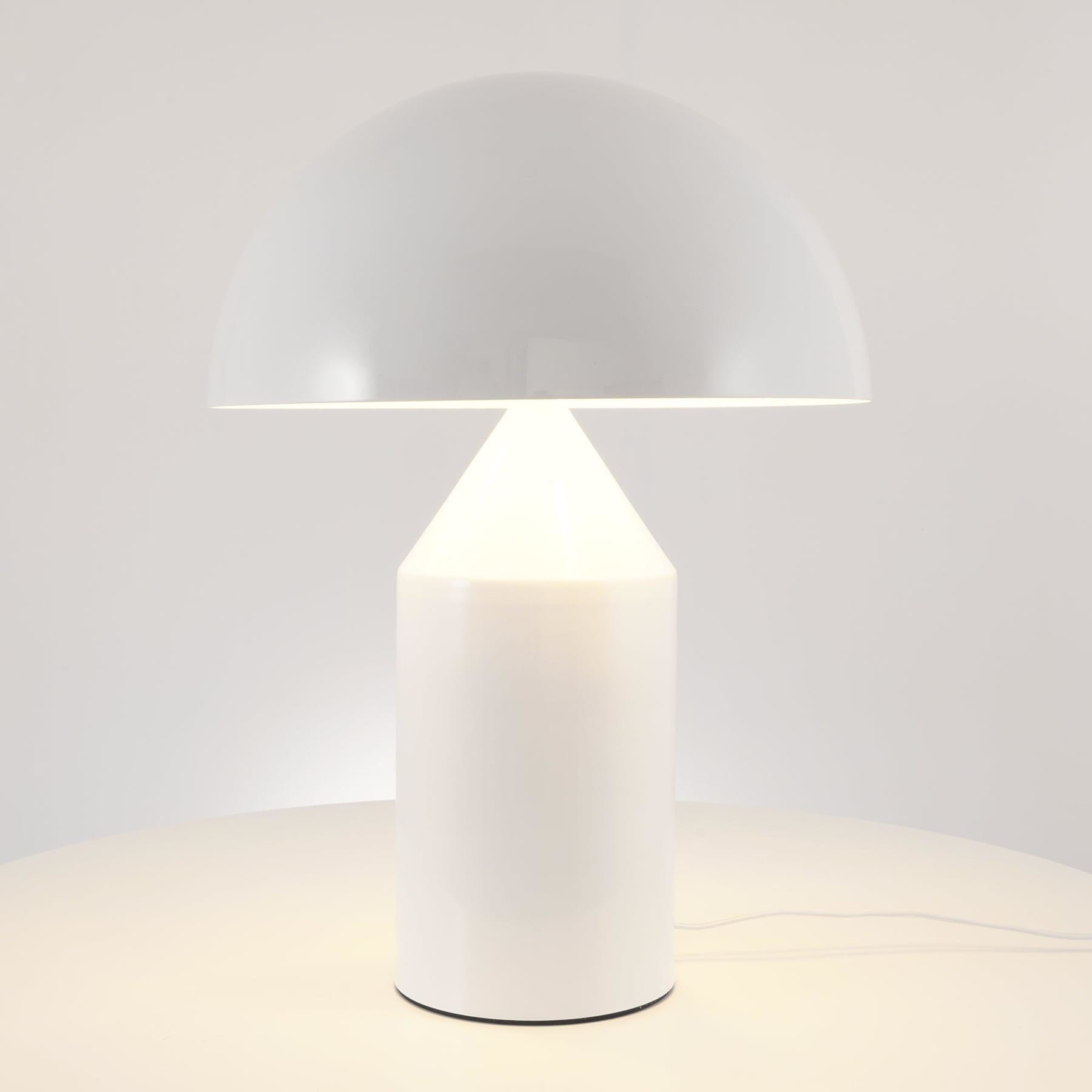 Modern Metal Table Lamp With Adjustable Color Temperature — Greenwich Home & Living