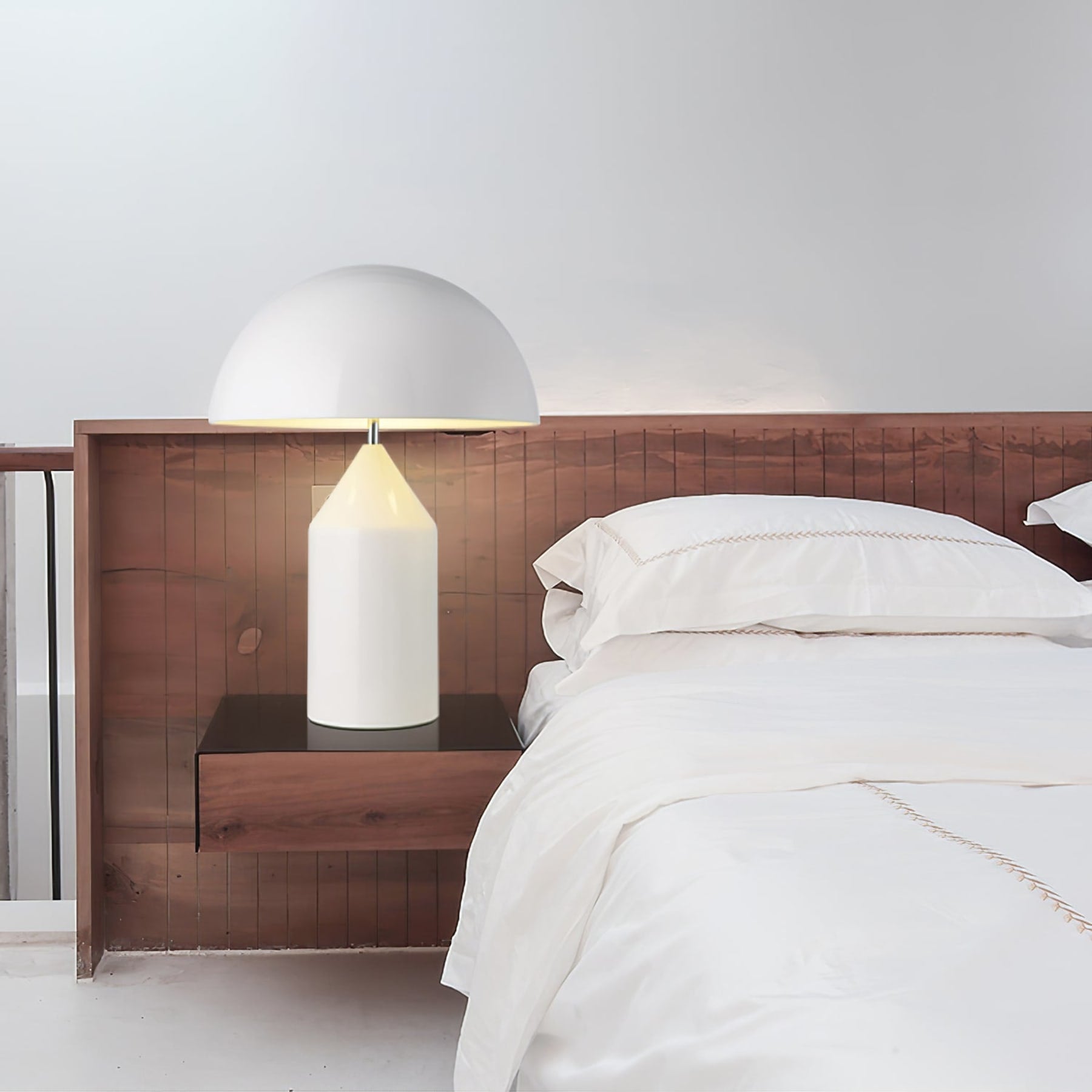 Modern Metal Table Lamp With Adjustable Color Temperature — Greenwich Home & Living